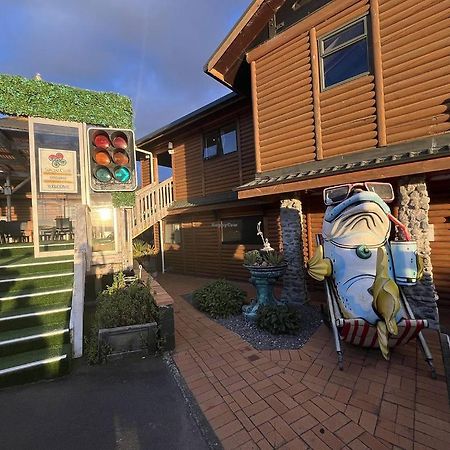 Lakefront Lodge Lago Taupo Esterno foto