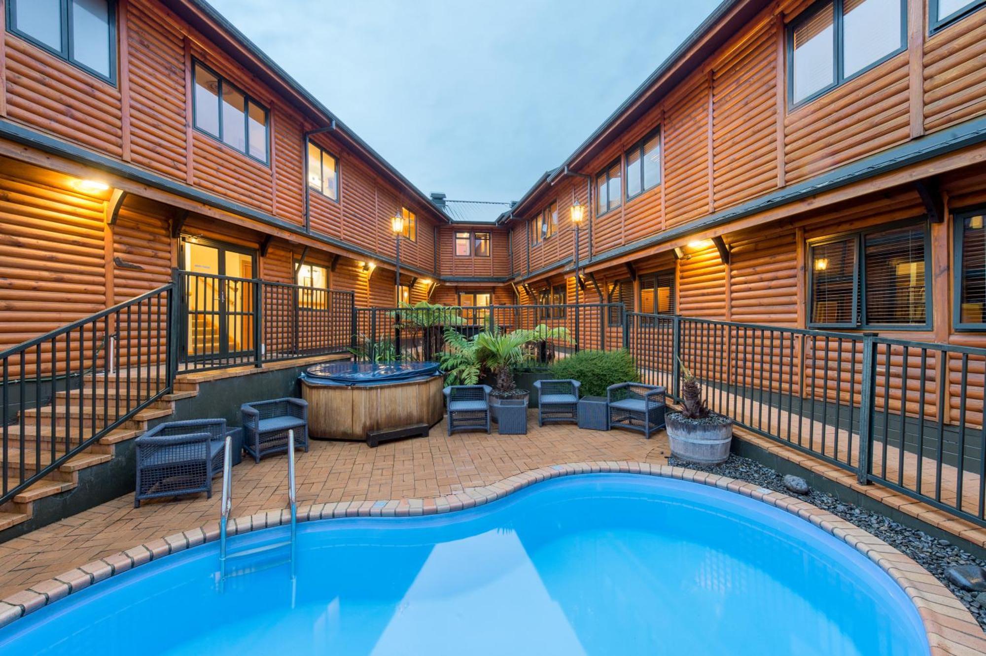 Lakefront Lodge Lago Taupo Esterno foto