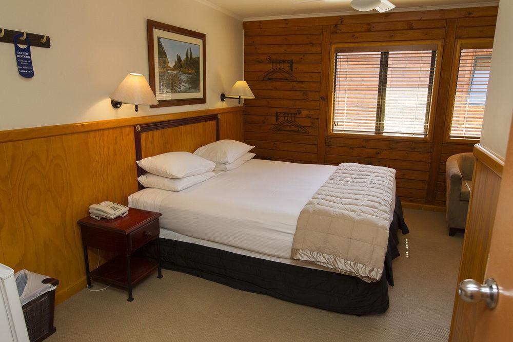 Lakefront Lodge Lago Taupo Esterno foto
